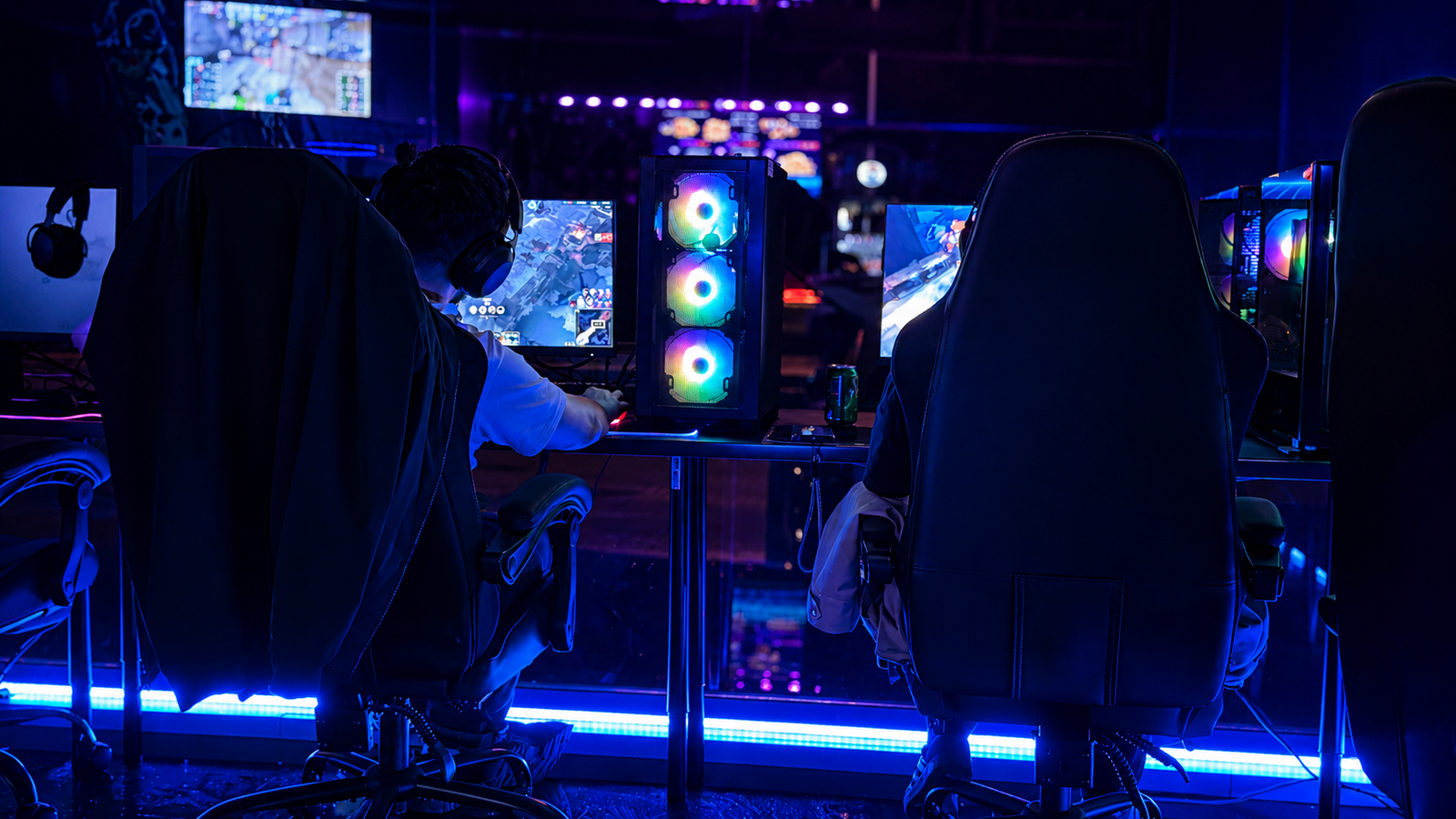 PC gaming high specs en PLAYZ Gaming E-Sport Lounge Torrevieja